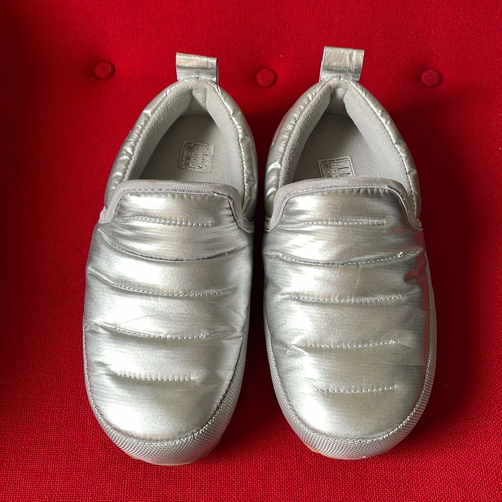 Chamonix Base Camp slip on shoes